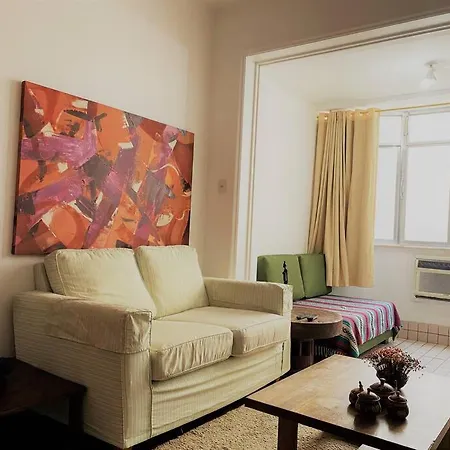 Excelente Apartamento na Quadra da Praia-3
